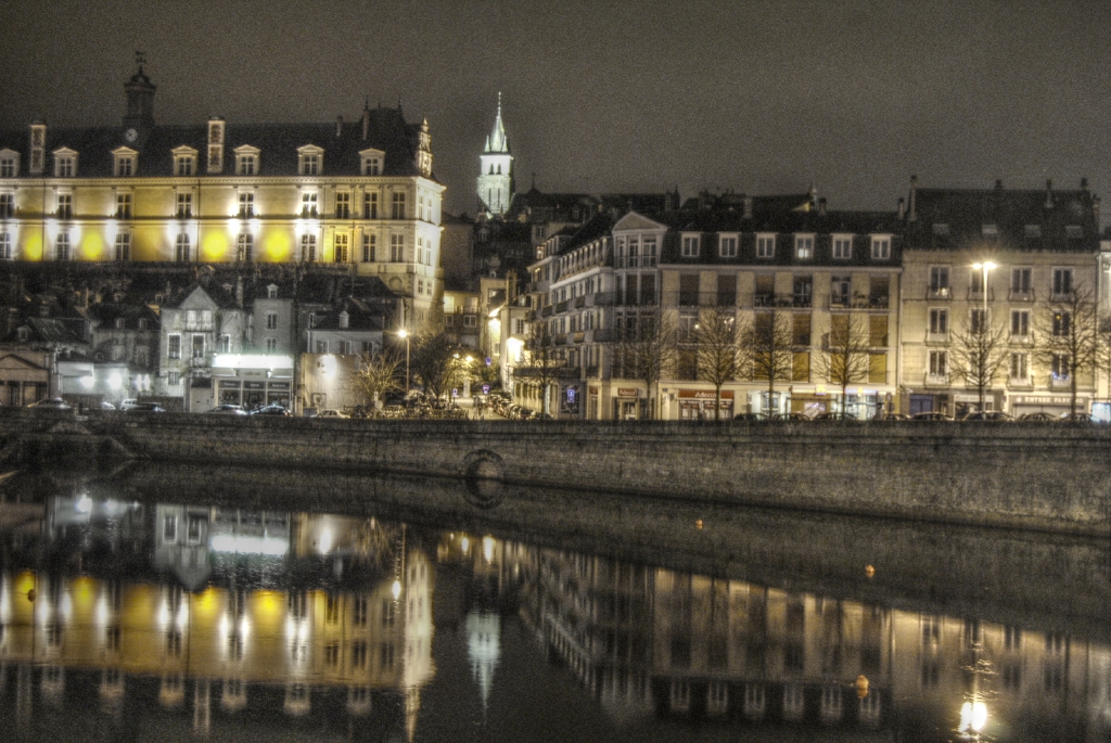 HDR (Laval)